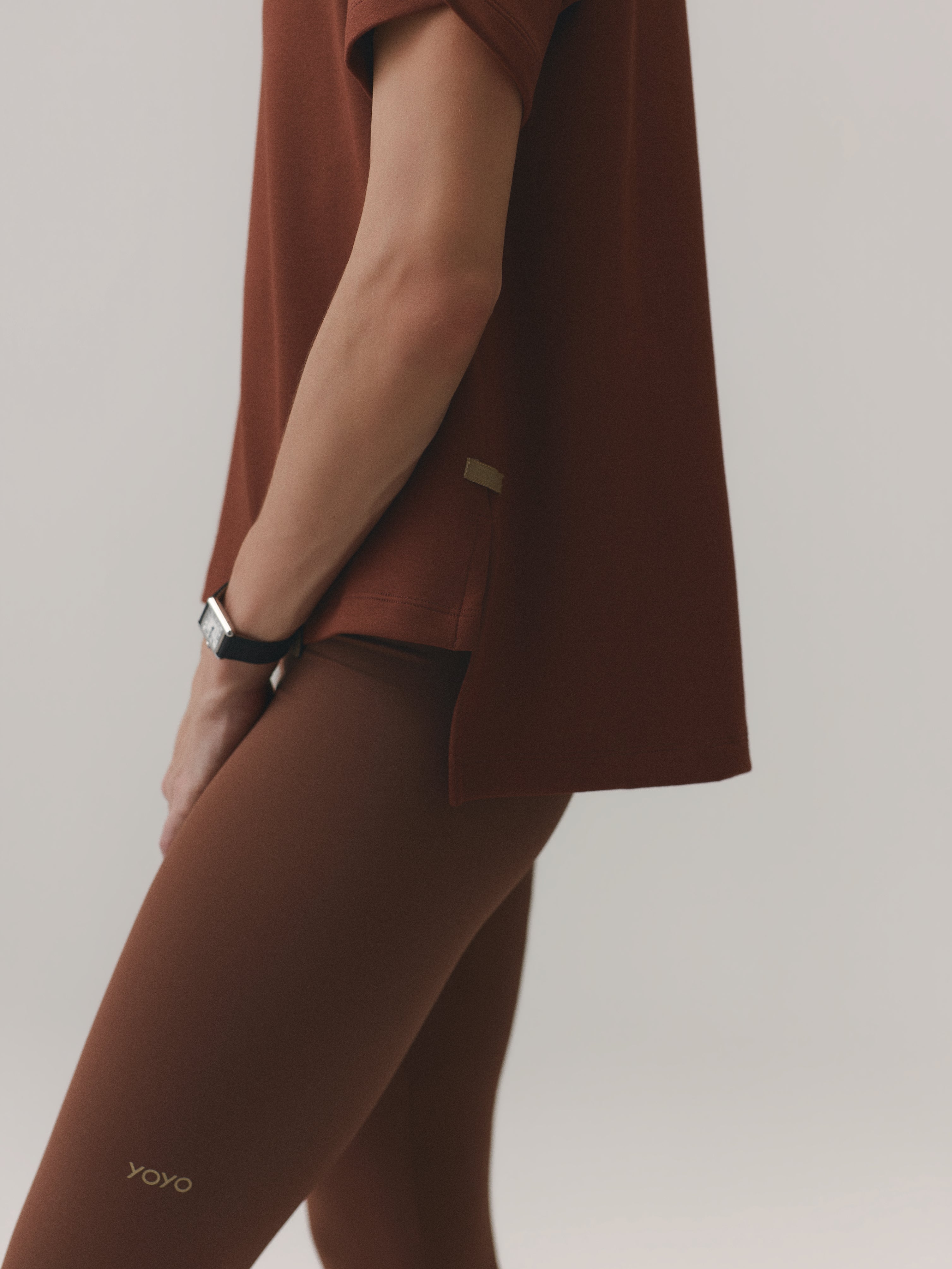 THE ESSENTIAL TEE MOON COTTON™ VELVET TRUFFLE