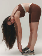 SHORTS BUTTERMILK™ VELVET TRUFFLE